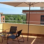 Apartamento Con 2 Dormitorios, Garaje Y Terraza Junto A Valladolid